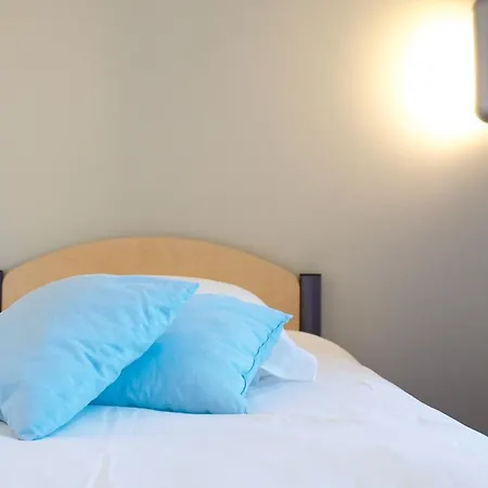Jf Accueil & Formation Hotel *
