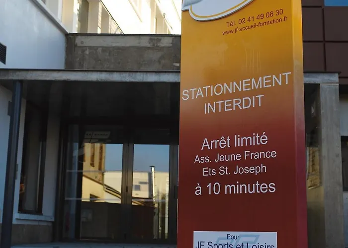 Jf Accueil&formation Hotel Cholet